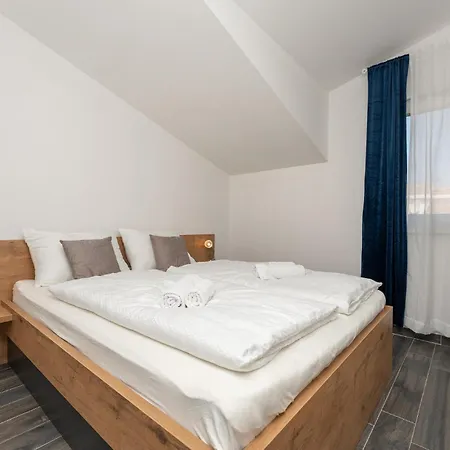 2 Bedroom Stunning In Apartmán *